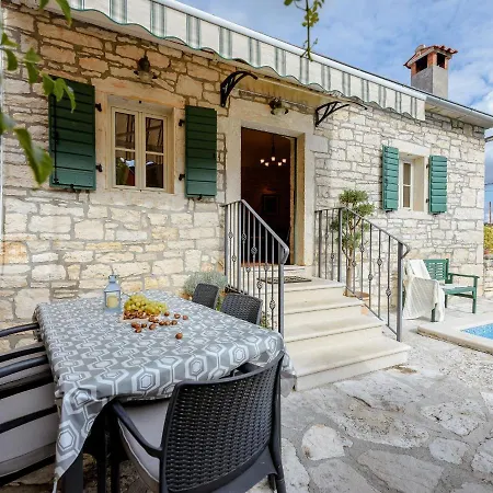 Casa Antignana ヴィラ Tinjan
