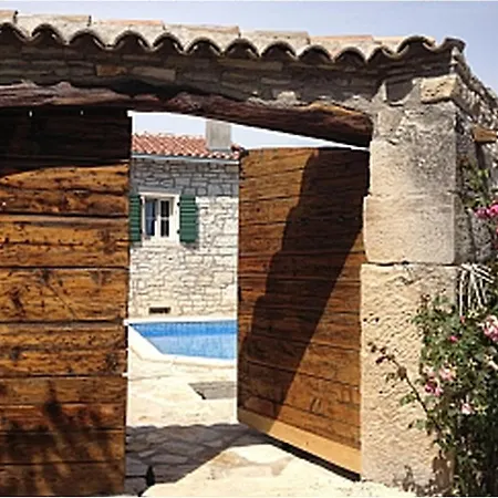 Casa Antignana Tinjan