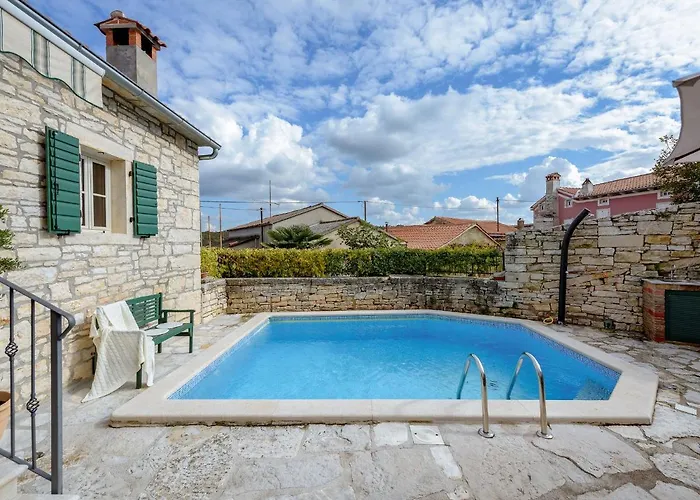 Casa Antignana Vila Tinjan