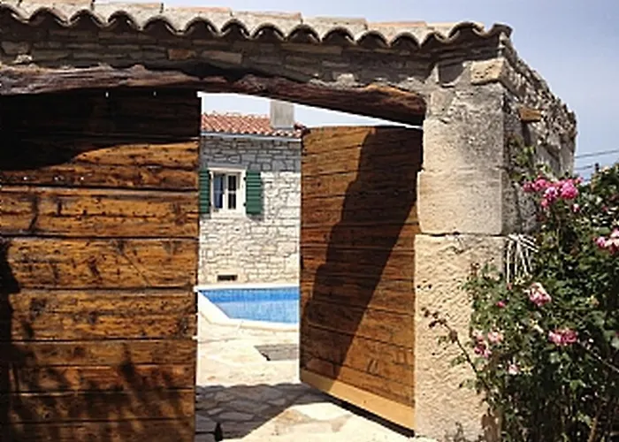 Casa Antignana Tinjan